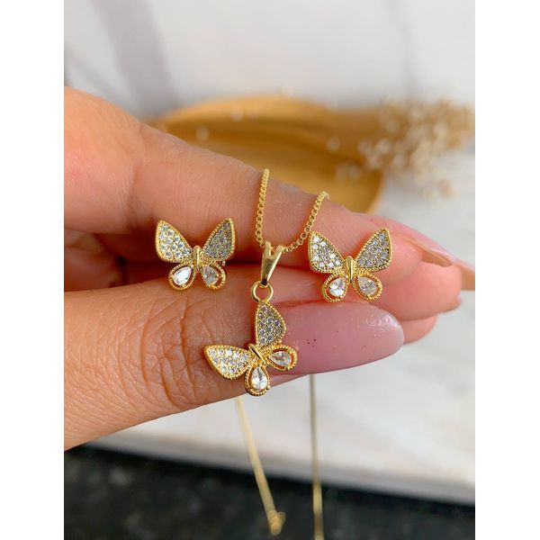 Conjunto Borboleta com Detalhe Cravejado 