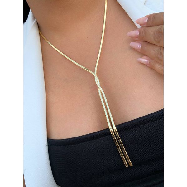 Conjunto gravatinha de fita trabalhada
