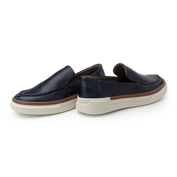 Slip On Iate Masculino Titanium em Couro Royal Cal ados Laroche