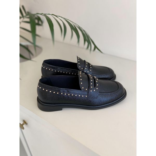 Mocassim Feminino Básico Com Tachas Preto