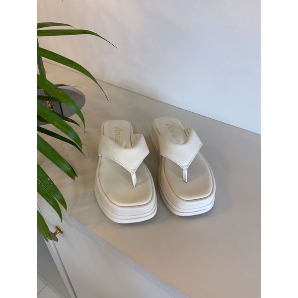 Chinelo Flat Form Tati Off White 