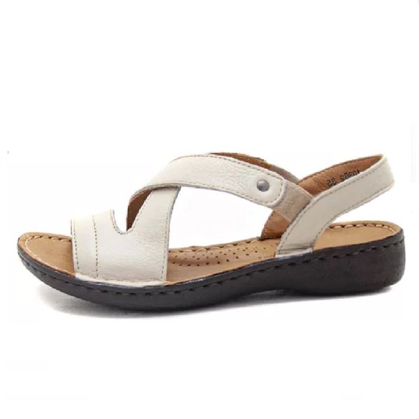 Sandália Feminina couro legítimo cor creme super confortável
