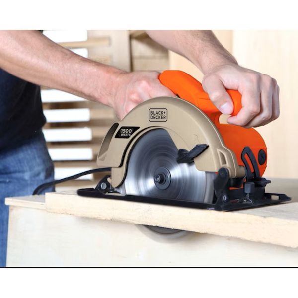 Serra Circular Elétrica Black Decker CS1024 7.1/4 Pol. 1500W Laranja 60Hz 127V