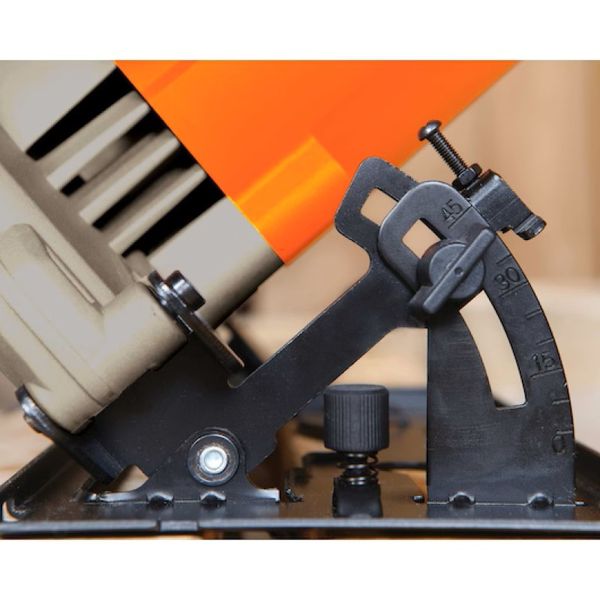 Serra Circular Elétrica Black Decker CS1024 7.1/4 Pol. 1500W Laranja 60Hz 127V