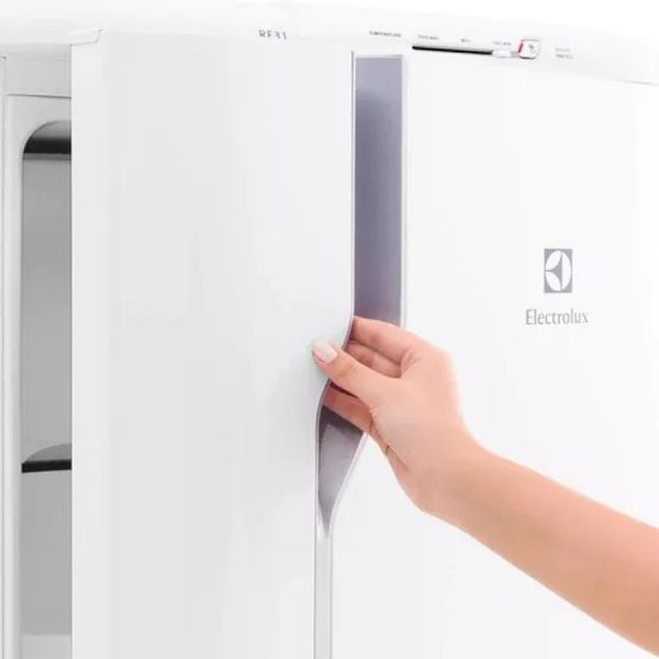 Geladeira Electrolux RE31 240 Litros 1 Porta Branco 127V