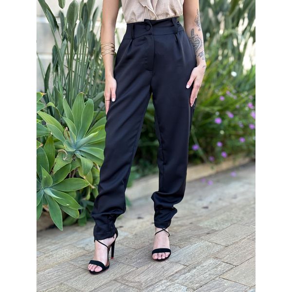 Calça Alfaiataria Vera Modelo Cenoura PRETO