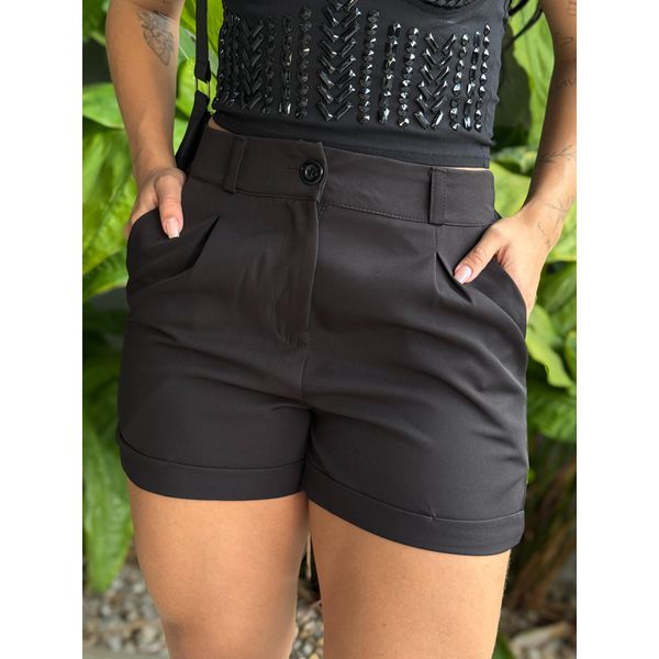 Shorts em Alfaiataria com Elástico no cós PRETO