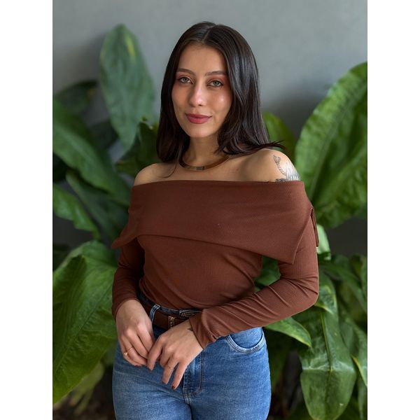 Blusa Amelie Manga Longa Decote Ombro a Ombro MARROM