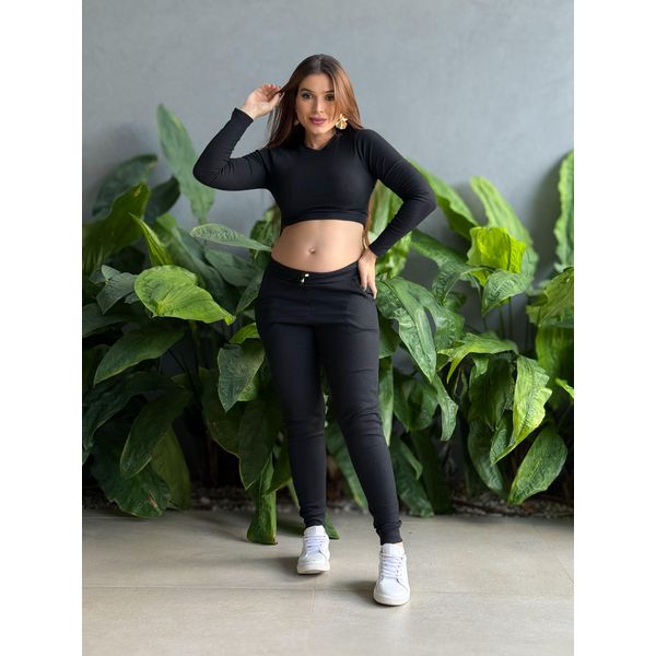 Cropped Manga Longa em Malha Ribana PRETO