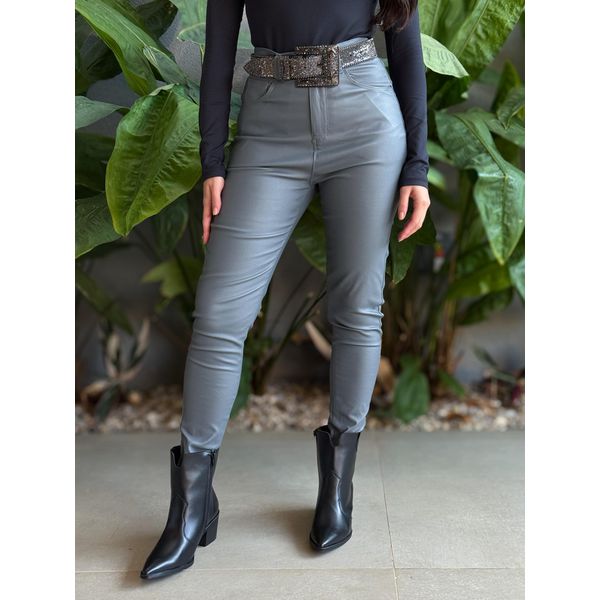 Calça Skinny Resinada CINZA CHUMBO