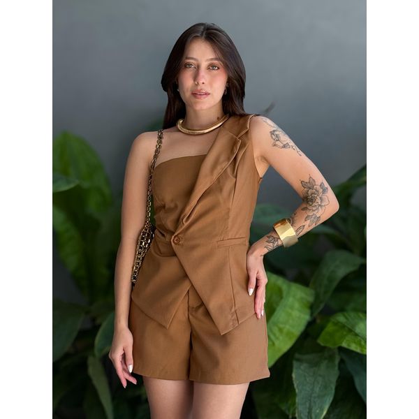 Conjunto Anabela Shorts e Blusa em Alfaiataria MARROM