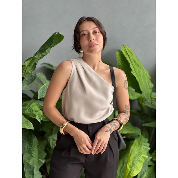 Blusa Nula Manga em Alfaiataria BEGE CLARO