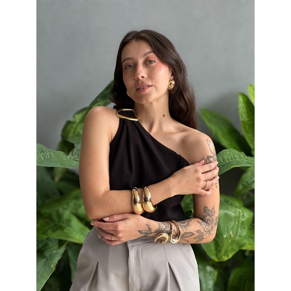 Blusa Nula Manga com Ferragem PRETO