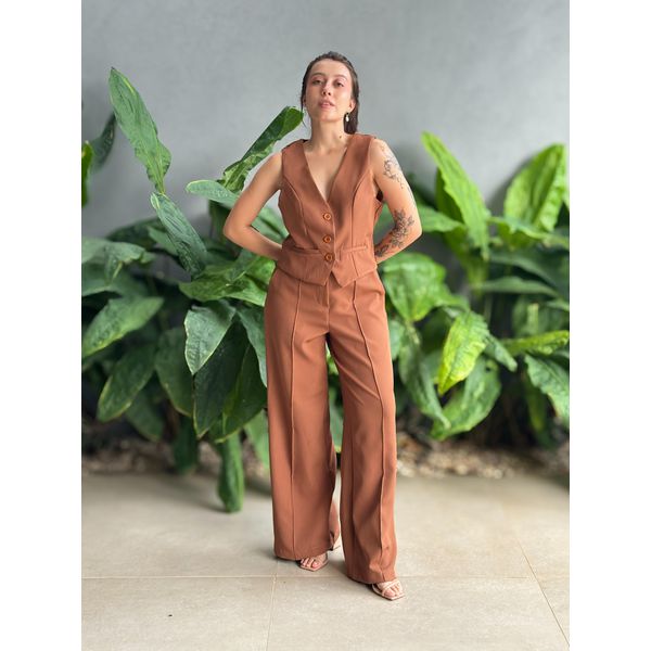 Conjunto Vanessa Colete e Calça Pantalona MARROM