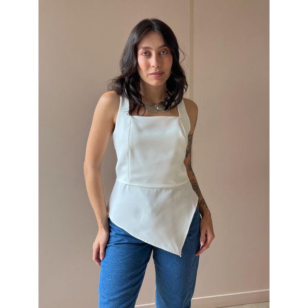 Blusa Peplum Assimétrica em Alfaiataria OFF WHITE