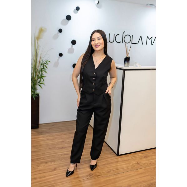 Calça Elisa Preta em Alfaiataria| Sofisticação e Caimento Impecável do P ao G 