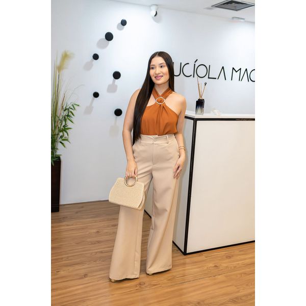 Calça Melissa Pantalona de Alfaiataria Nude | Elegância Fluida e Sofisticação Atemporal do P ao G