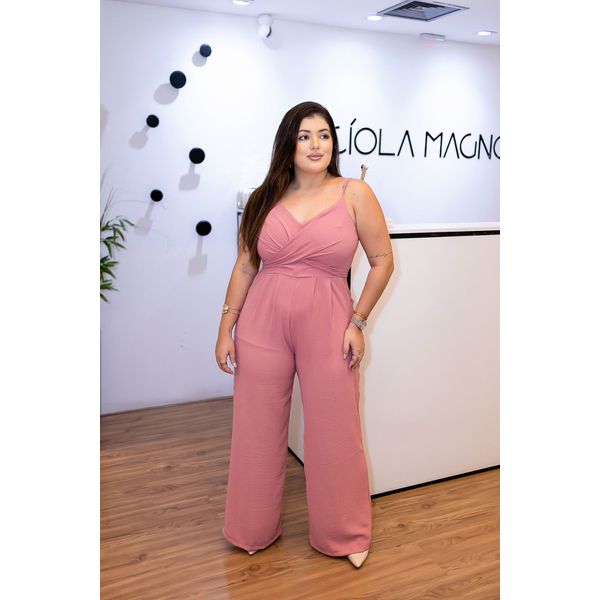 Macacão Lore Rosé em Crepe Duna | Decote V Transpassado com Amarração – Elegância e Conforto do 36 ao 44 