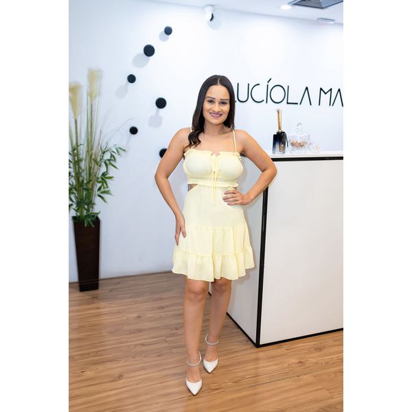 Vestido Karina Curto em Chiffon Amarelo | Elegância e Delicadeza com Detalhes Exclusivos Do 36 ao 44 