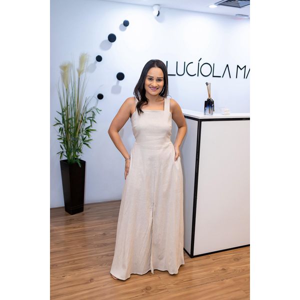 Vestido Longo Letícia em Tecido Linho Off | Modelagem Casual com Fenda e Bolsos Laterais (36 ao 46)