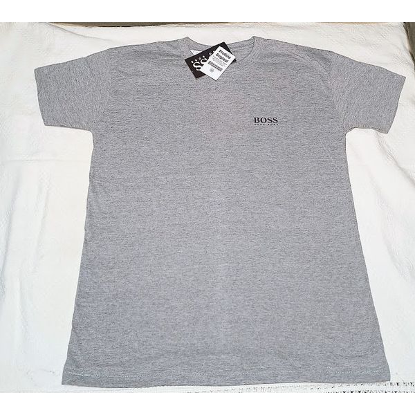 CAMISETA MASCULINA CINZA CLARO