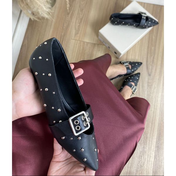 Sapatilha Spikes Preta Bico fino 