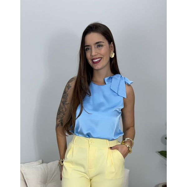 Blusa Acetinada Betina Azul