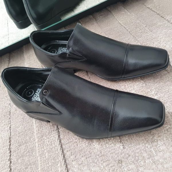 Sapato com sales salto interno