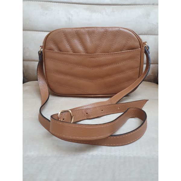 BOLSA COM REPARTIÇÃO EXTERNA Couro Legítimo