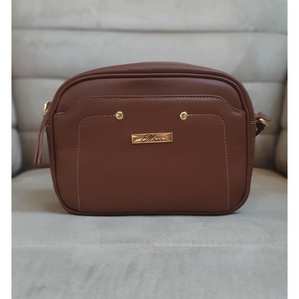 Bolsa casual com detalhe na frente