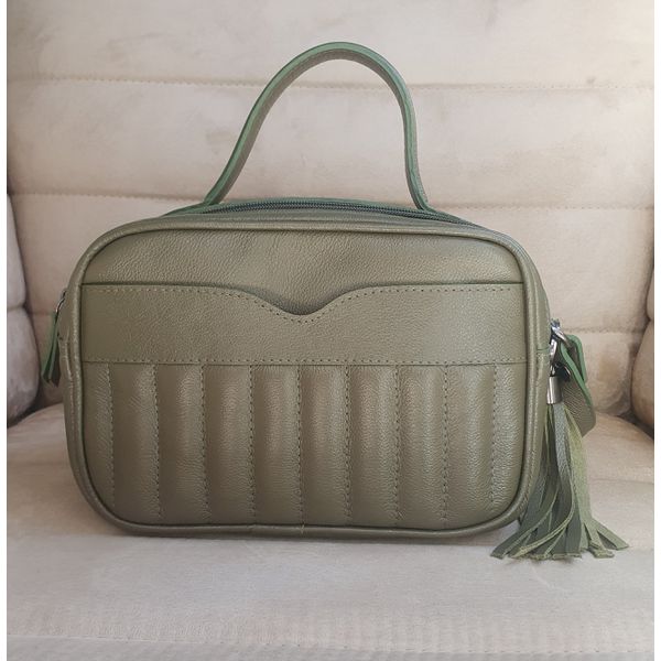 BOLSA ESTRUTURADA COM MATELASSÊ NA VERTICAL Couro Legítimo