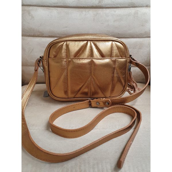 Bolsa com bolso frontal com detalhes Couro Legitimo