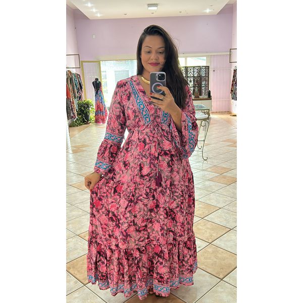 Vestido Manga Longa Flare