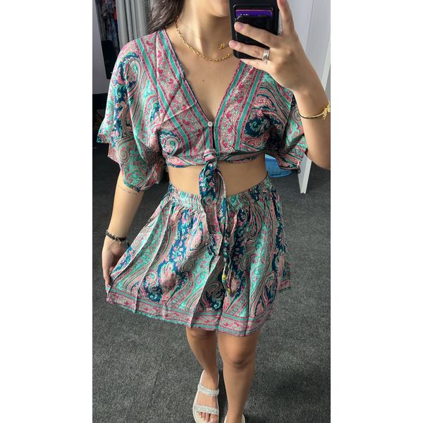Conjunto Saia e Blusa 