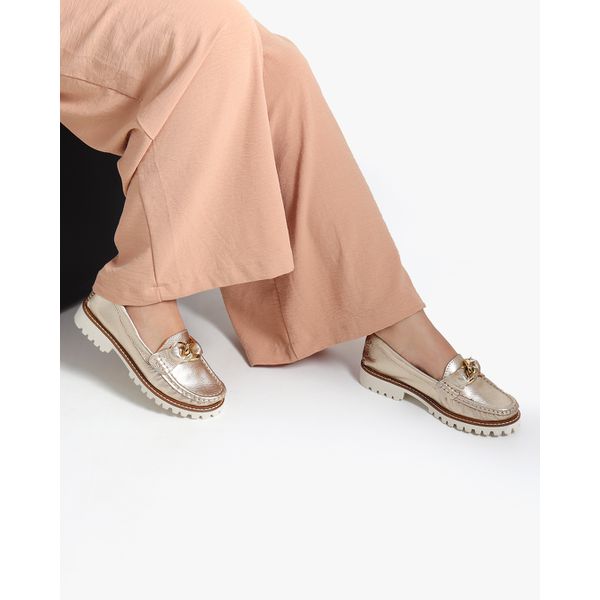 Mocassim Feminino Com Fivela Ouro