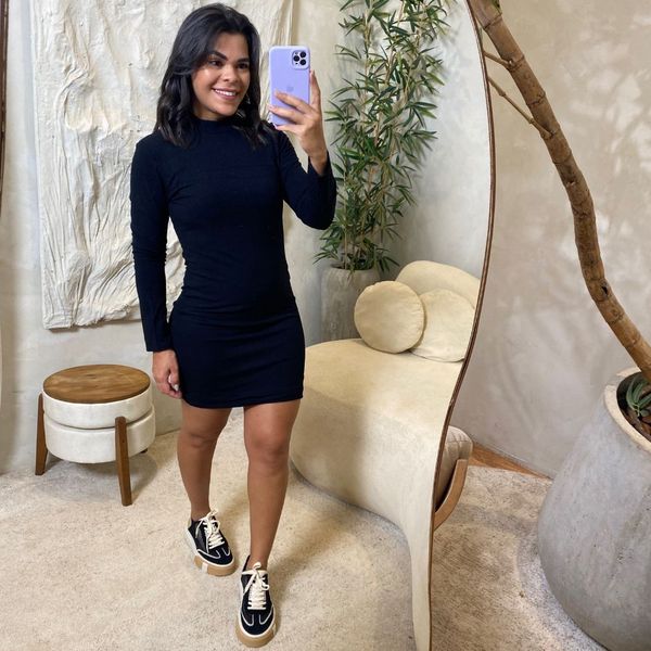 Vestido curto manga longa