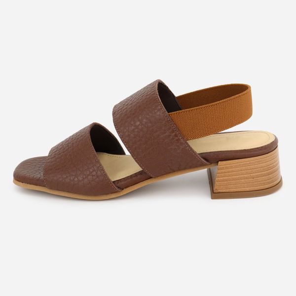 Sandália Salto Baixo Couro Calce Fácil Celina Camel Cedro