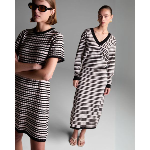 Vestido Curto Peggy Listras