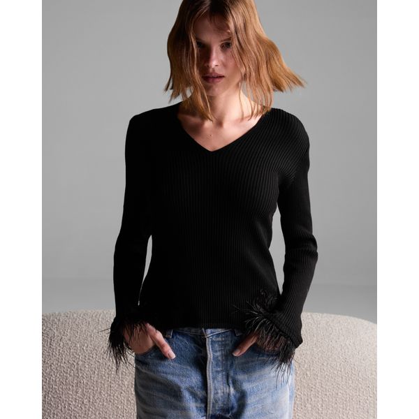 Blusa Manga Longa Plumas Preta