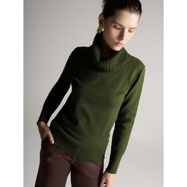 Blusa Gola Ponto Pérola Verde Militar