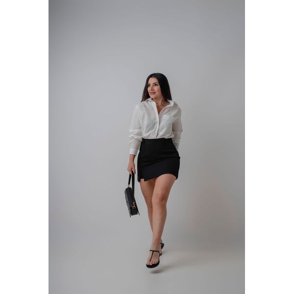 Short Saia Isis Preto