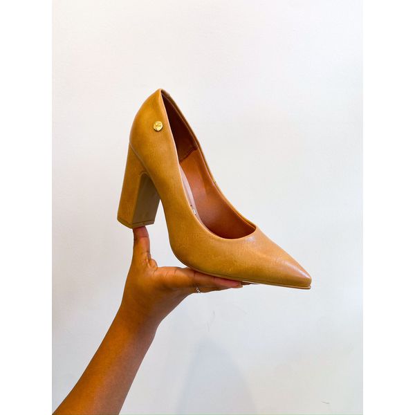 Scarpin Marisa CARAMELO