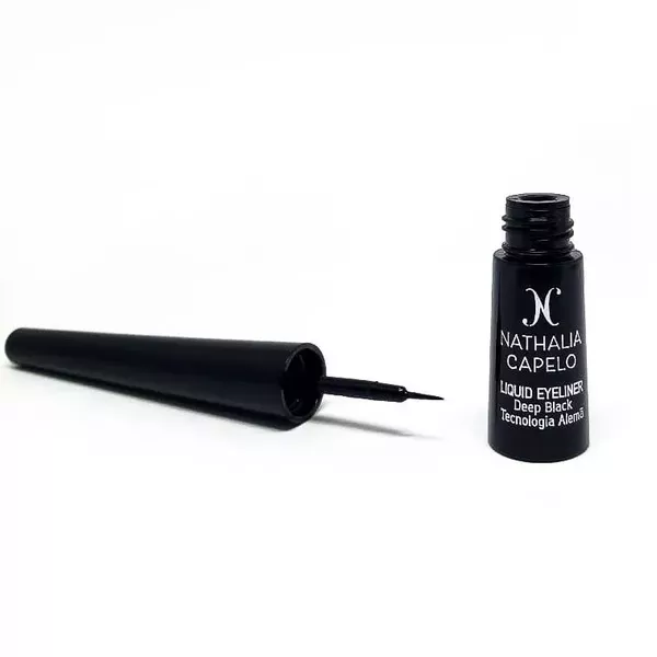 Liquid Eyeliner - Nathalia Capelo | Cor: Deep Black 