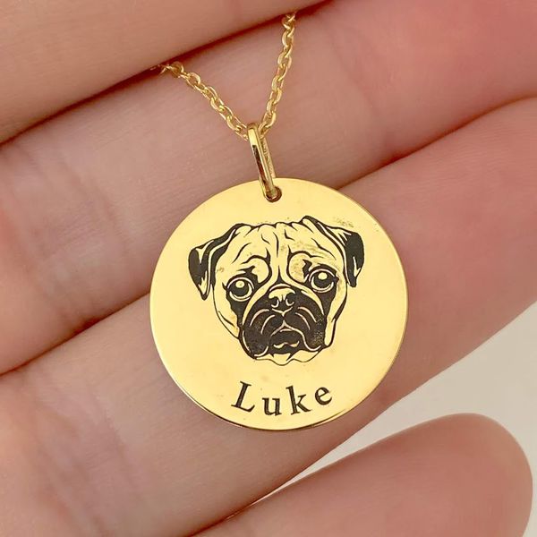Pingente Cachorro Pug em Ouro 18K com Nome Personalizável 