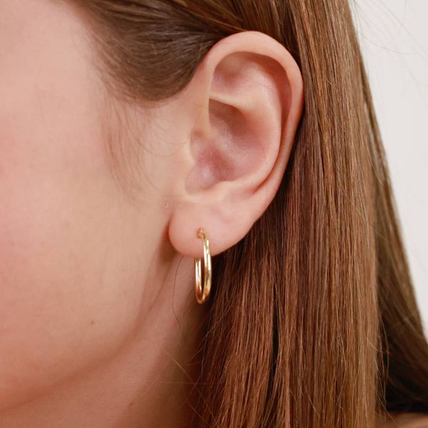 Brinco Argola Oval Ouro Amarelo 18K Fecho Italiano 2,3cm - ... - MICHELETTI JOIAS