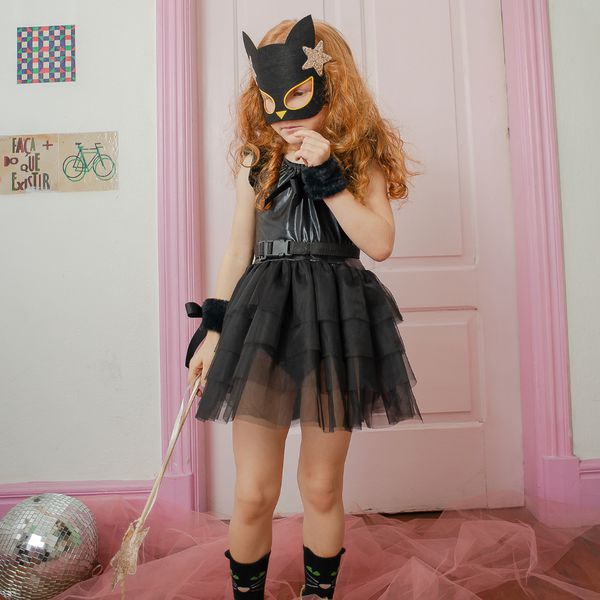 Look Gatinha com Máscara