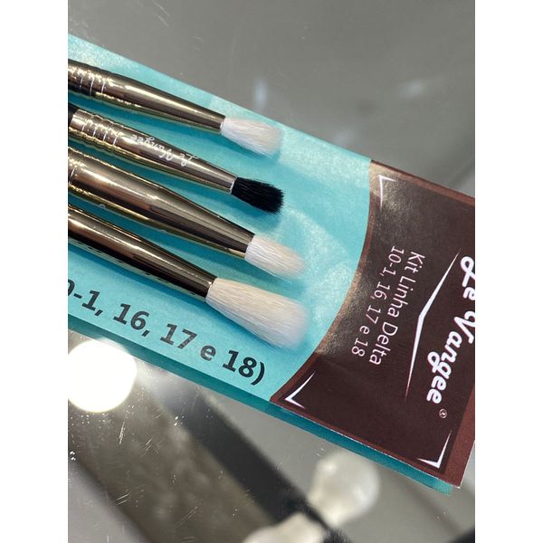 Kit 4 Pincéis Profissionais Le Vangee Para Esfumar E Precisão-10-1.16.17.e 18