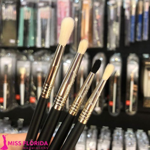 Kit 4 Pincéis Profissionais Le Vangee Esfumar E Precisão