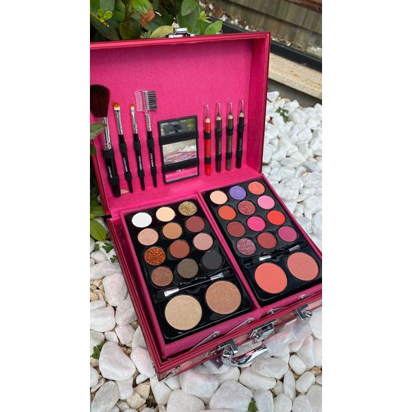 kit Maquiagem Maleta Maquiagem Enchanting Gold - Sarah’s Beauty