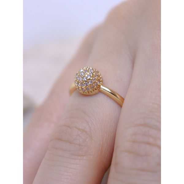 Anel chuveirinho cravejado dourado